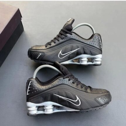 Shox R4