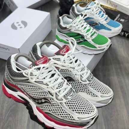 Saucony ProGrid Omni 9